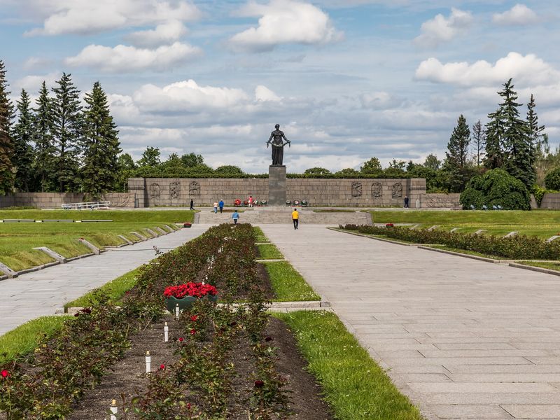 Групповой тур на автобусе "Блокадный Ленинград" - групповая экскурсия в Санкт-Петербурге на автобусе длительностью 3 часа с количеством участников до 20 человек цена экскурсии 1600₽
