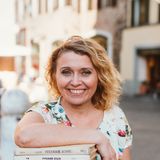 GuideGo | Elena - профессиональный гид в Флоренция - 1  экскурсия  13  отзывов. Цены на экскурсии от 200€