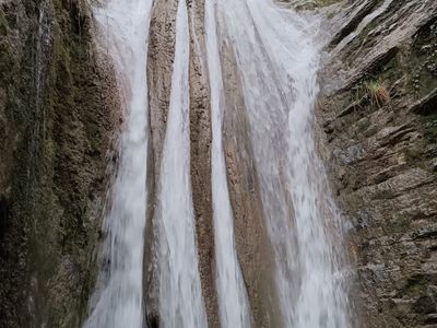 Чарующие творения горных рек — водопады