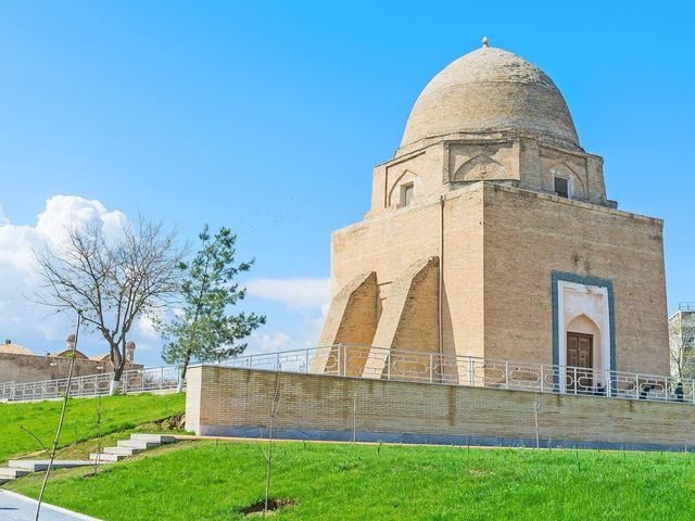 Обзорная пешеходная экскурсия в мини-группе по Самарканду — фото 2
