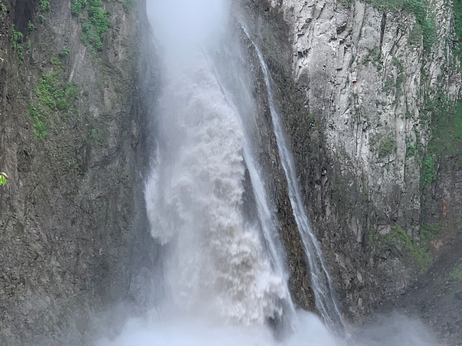 Водопад Каракая-Су