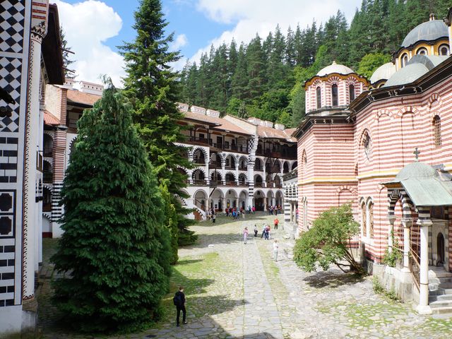 Из Софии в Рильский монастырь — святыню Болгарии