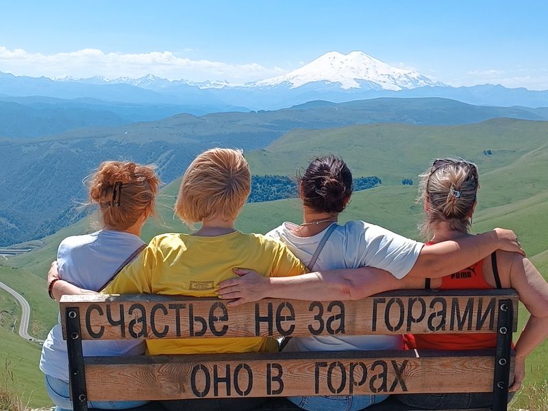 Экскурсия по самой красивой дороге в Джилы-Су из Нальчика - индивидуальная экскурсия в Нальчике на машине гида длительностью 11 часов с количеством участников до 4 человек цена экскурсии 26000₽