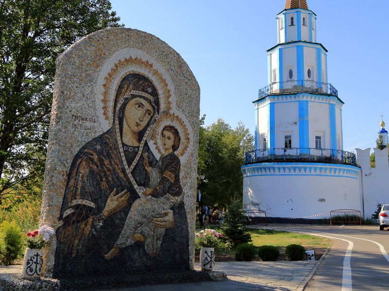 Свияжск+Раифа+Храм всех религий (внешний осмотр) - групповая экскурсия в Казани на автобусе длительностью 8 часов с количеством участников более 20 человек цена экскурсии 2800₽
