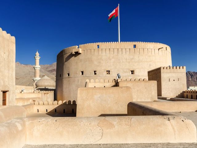 Обзорный исторический тур в группе из Маската в Низву и Аль-Хамру — фото 3