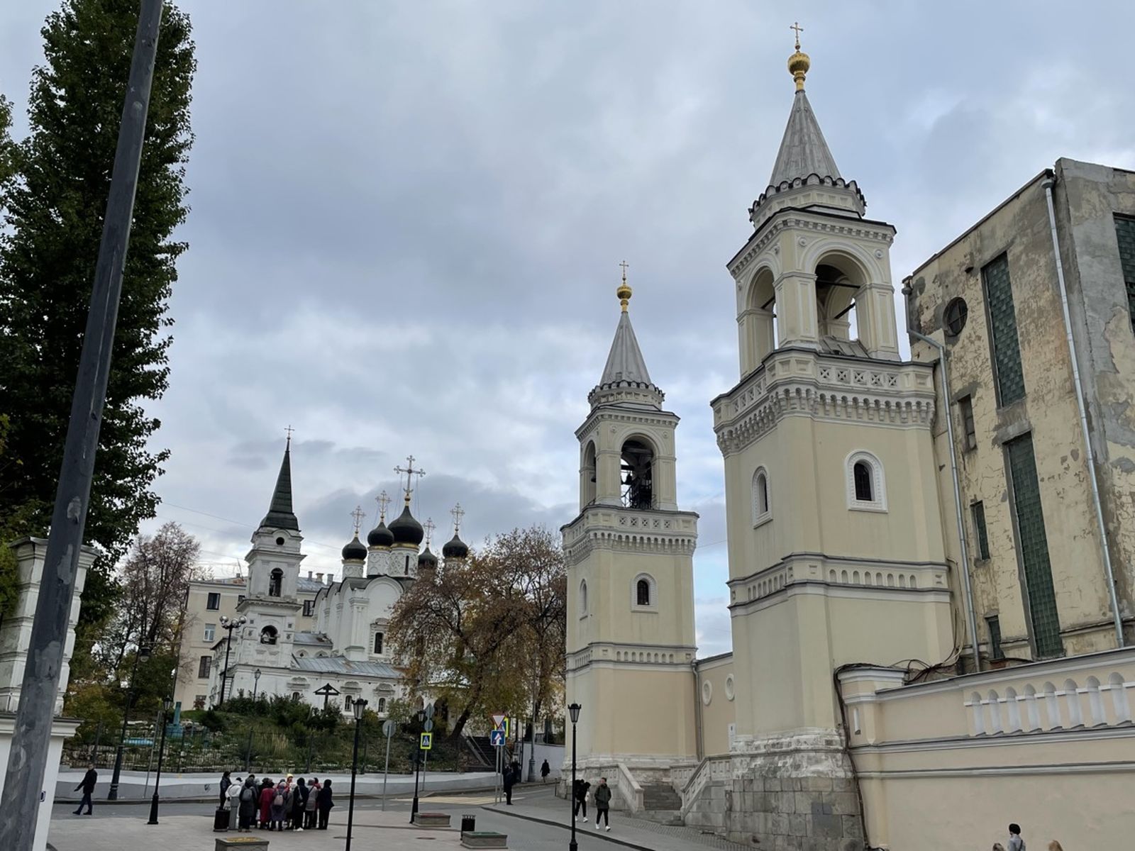 Ивановский монастырь и церковь Св. Владимира в Старых Садех