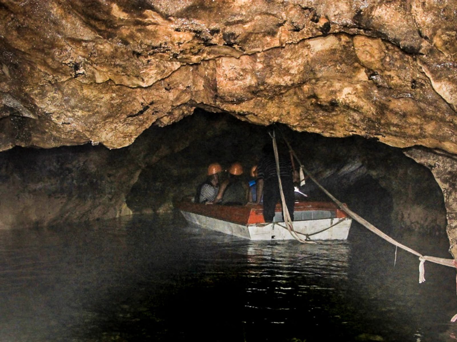 Отапская пещера 