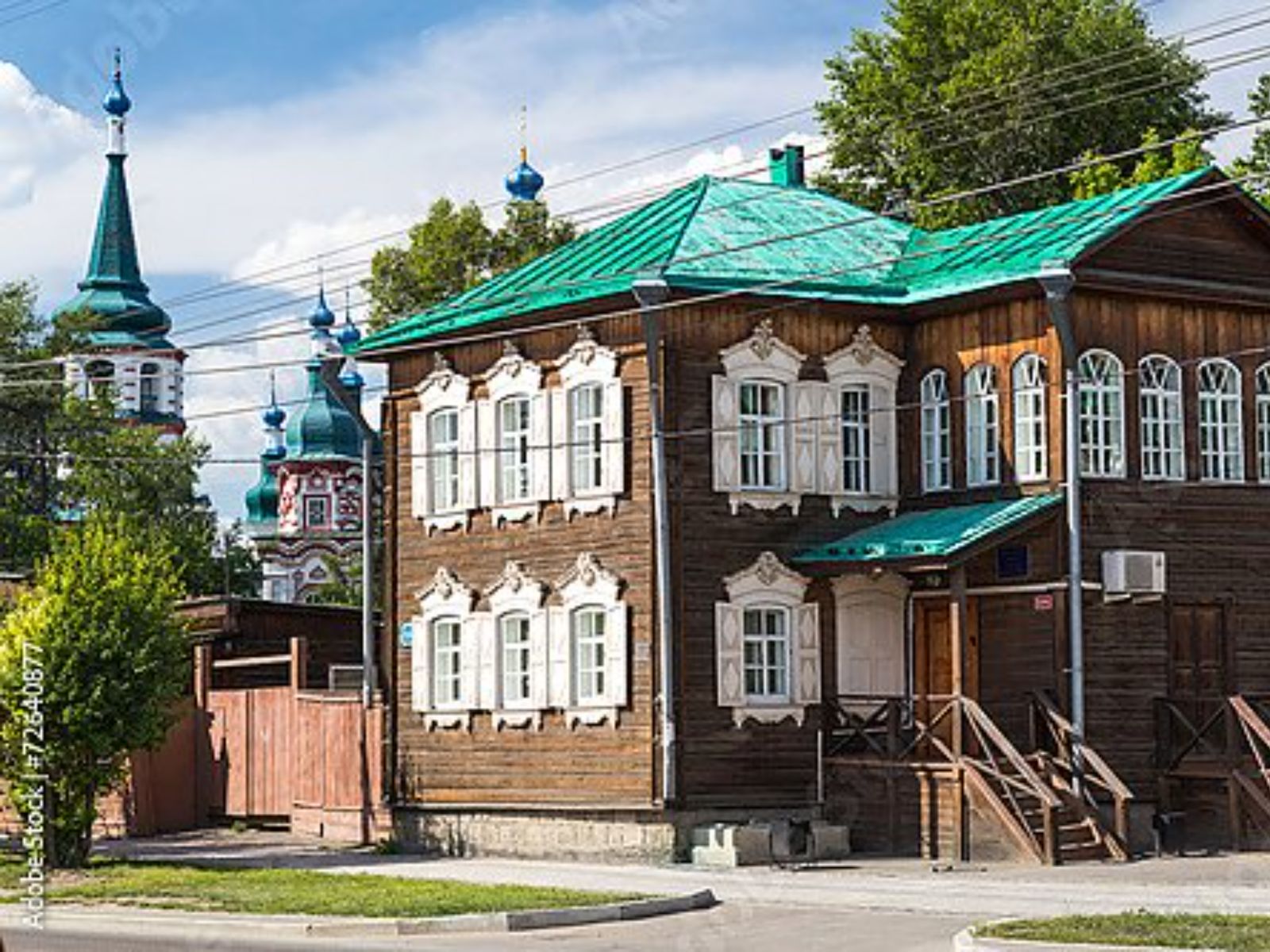 Деревянный Иркутск и его барочные храмы