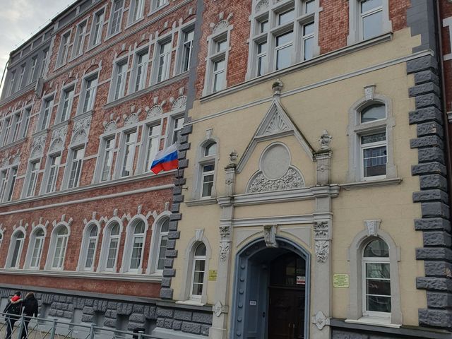От замка до ворот — фото 2