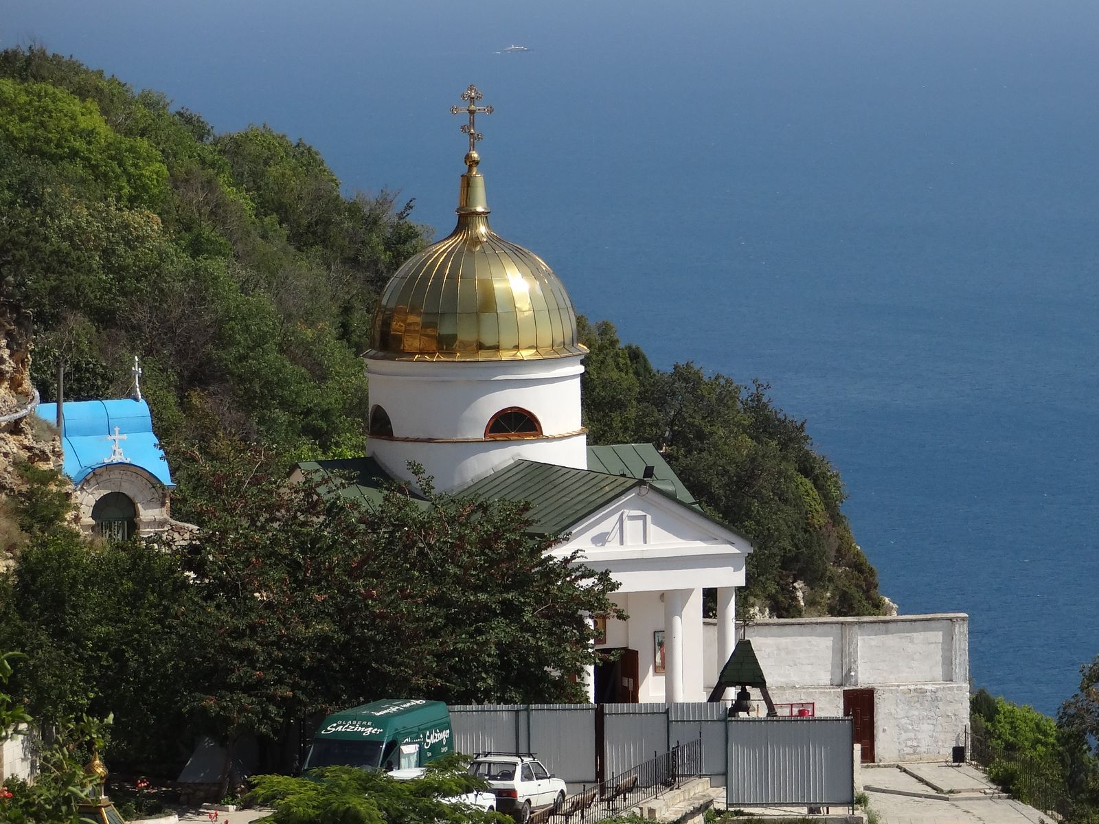 Свято-Георгиевский монастырь