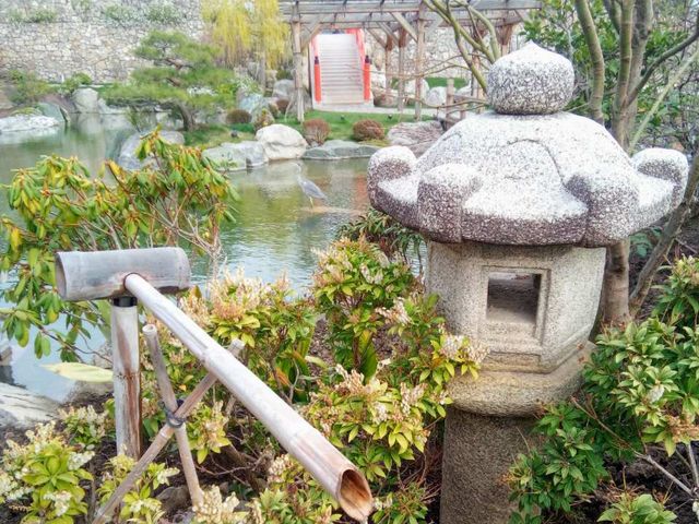 Японский сад и купание в термальных источниках 