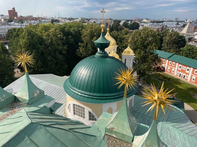 Интерактивная детская экскурсия в группе «Сердце Ярославля» - групповая экскурсия в Ярославле пешком длительностью 1.5 часа с количеством участников до 15 человек цена экскурсии 1100₽