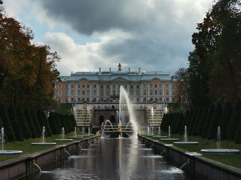 Петергофский дворец