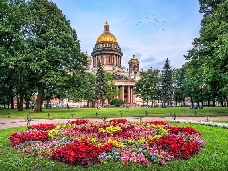 Вид на Исаакиевский собор