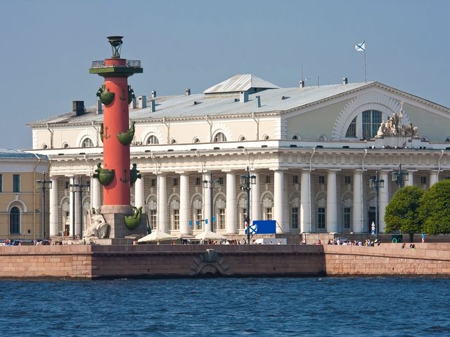 Индивидуальная обзорная экскурсия по Санкт-Петербургу на минивэне — фото 3