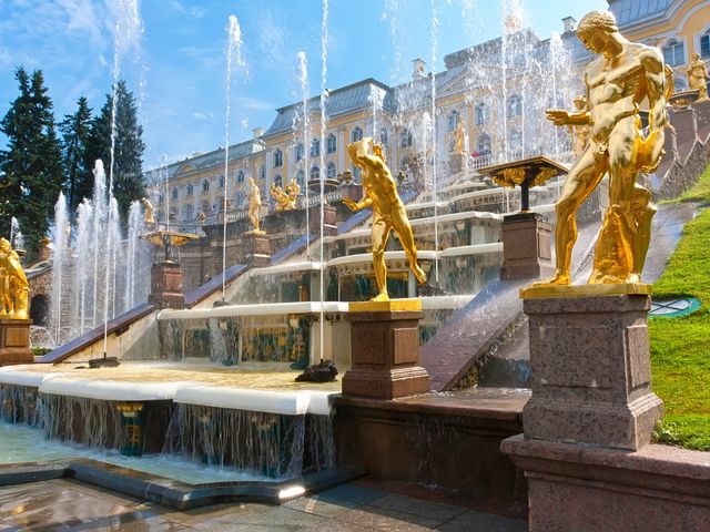Экскурсия «Петергофские чудеса: фонтаны и Большой дворец» — фото 2