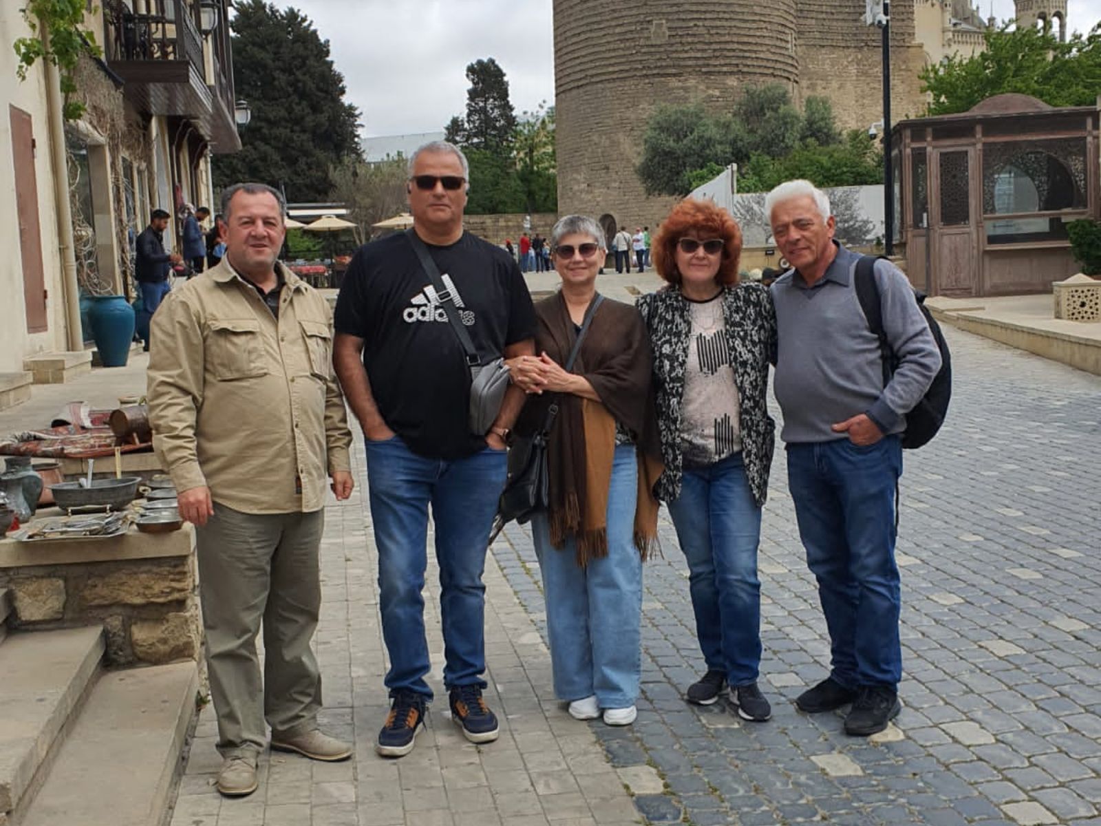 Улица Большая Крепостная в Старом городе. С гостями из Израиля