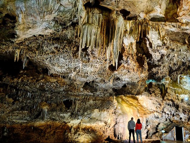 Обзорная экскурсия из Герцег-Нови в Липскую пещеру и Цетинье — фото 2