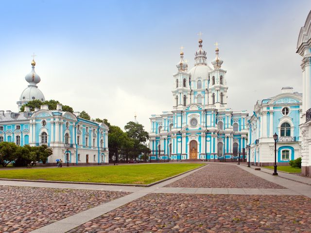 Величественные храмы Петербурга