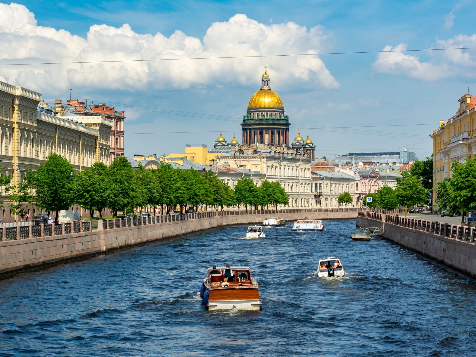 По рекам и каналам Санкт-Петербурга