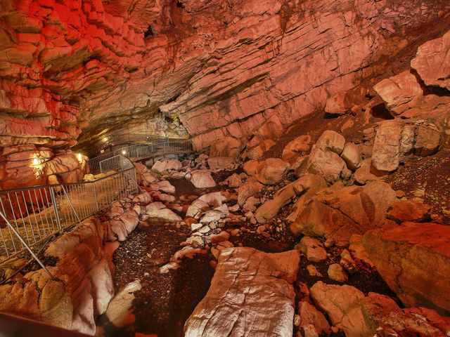 Экскурсия к Воронцовским пещерам