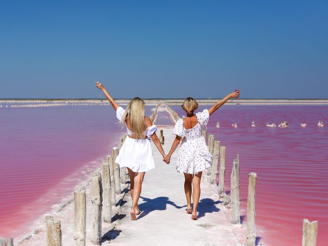 Миллион оттенков розового: озеро Сасык-Сиваш