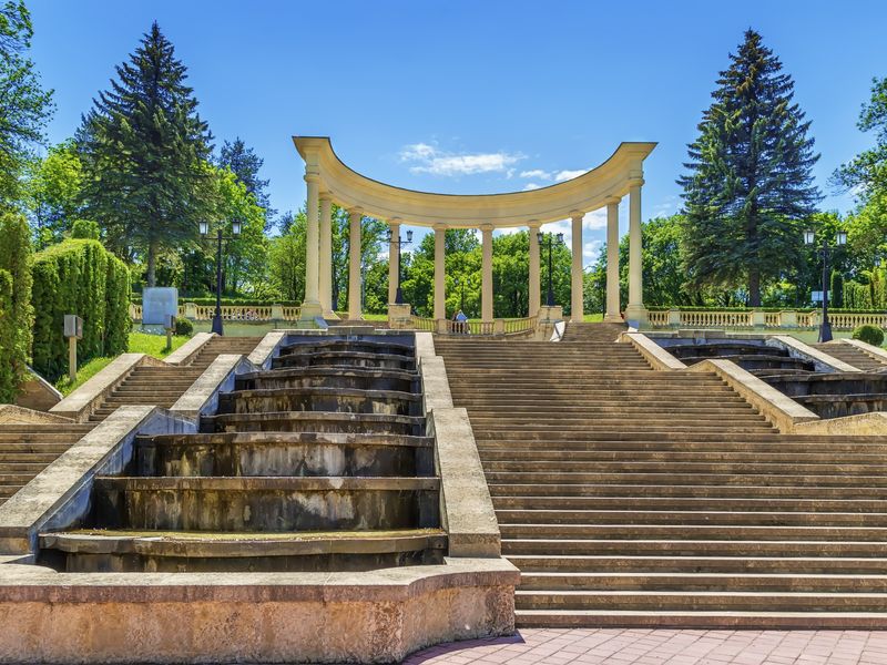 Экскурсия по 4 городам Кавказских Минеральных Вод из Кисловодска - индивидуальная экскурсия в Кисловодске на машине гида длительностью 9 часов с количеством участников до 6 человек со скидкой 20% цена экскурсии 24000₽