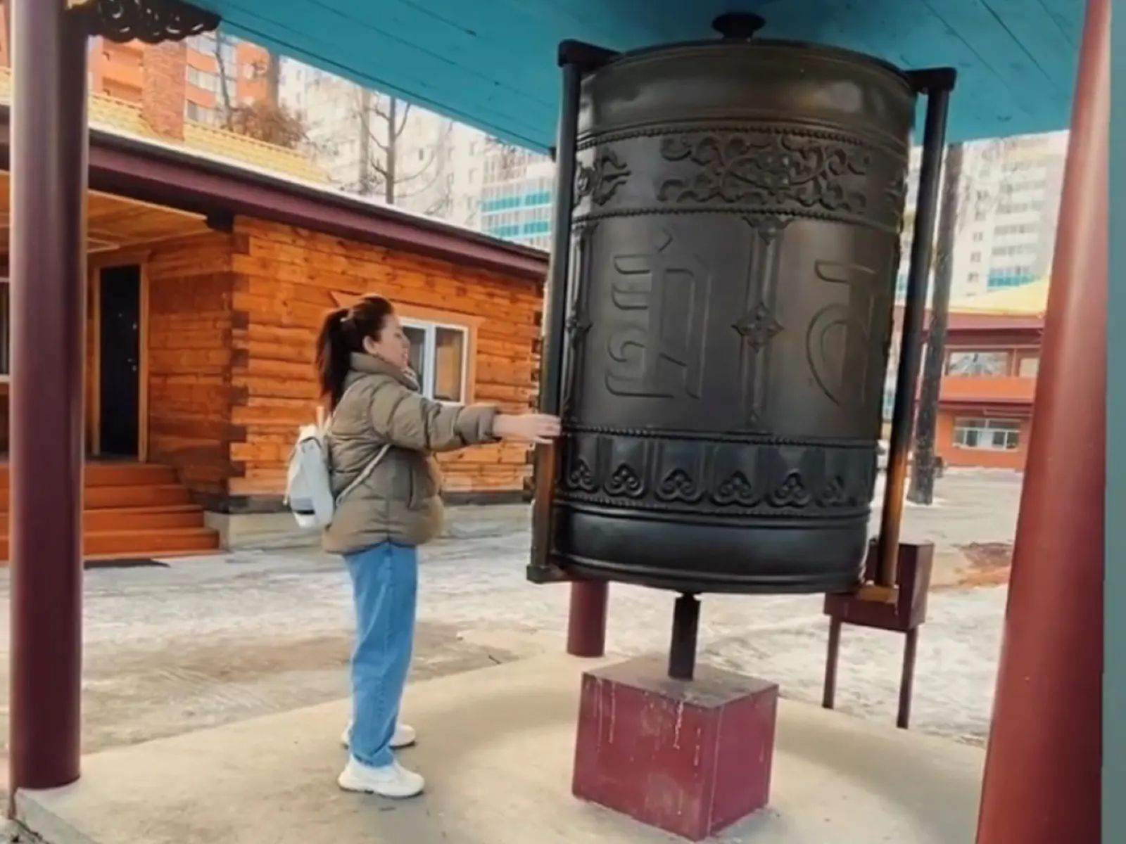 Молитвенные барабаны "Хурдэ" - неотъемлемая часть религиозного комплекса Иркутского дацана 