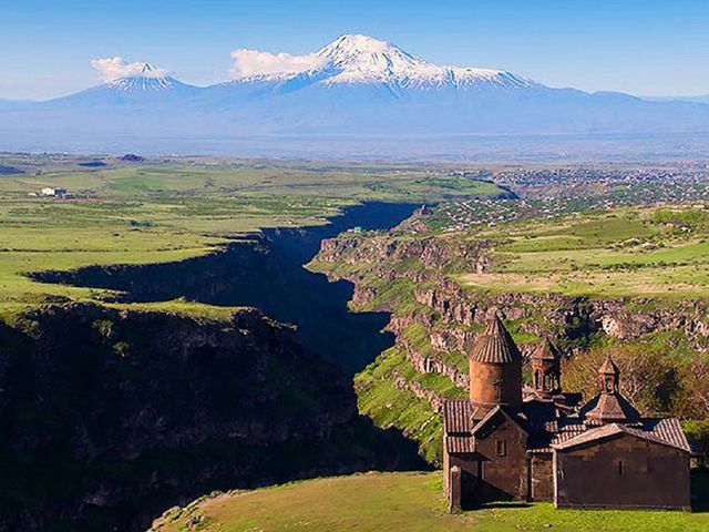 Индивидуальная экскурсия из Еревана к горе Ара и монастырям — фото 3
