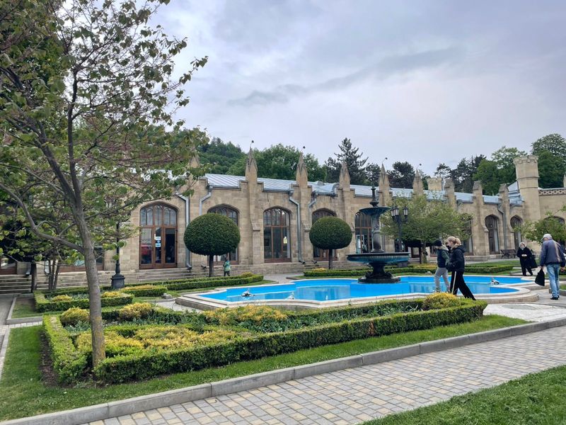Нарзанная галерея