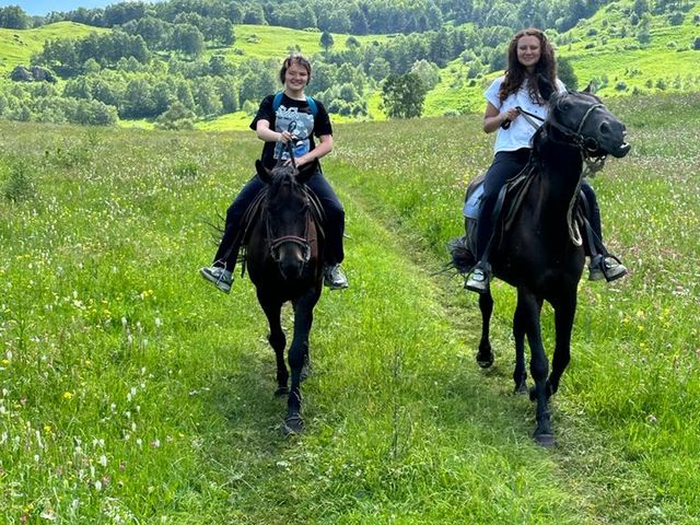 По Берёзовскому ущелью на лошадях в группе — фото 2