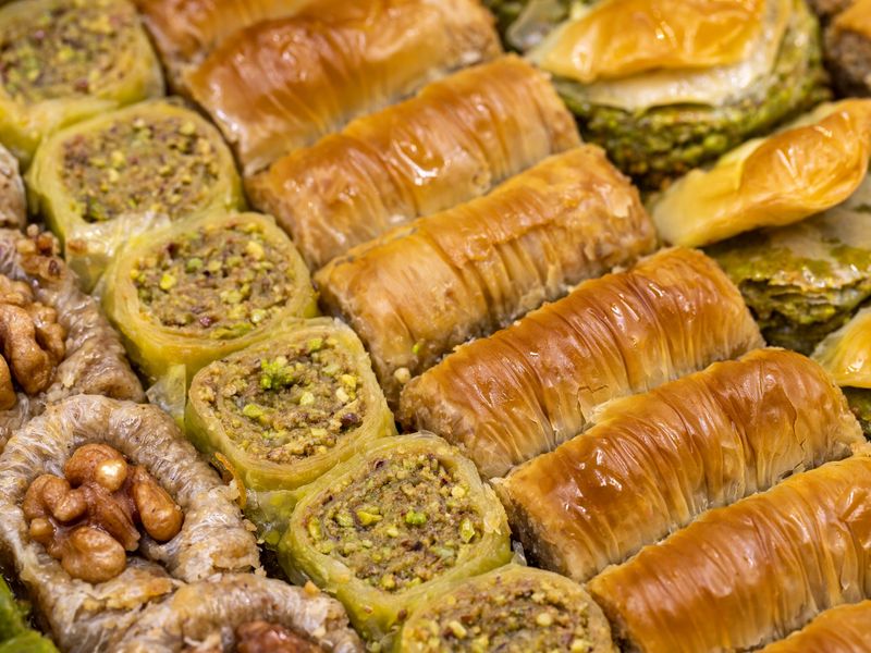 Индивидуальная гастрономическая экскурсия «Вкусная Анталия» - индивидуальная экскурсия в Анталии пешком длительностью 4 часа с количеством участников до 2 человек цена экскурсии 230€
