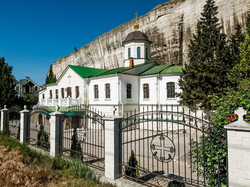 Неизведанный Инкерман - индивидуальная экскурсия в Севастополе на машине гида длительностью 4 часа с количеством участников до 5 человек цена экскурсии 8000₽