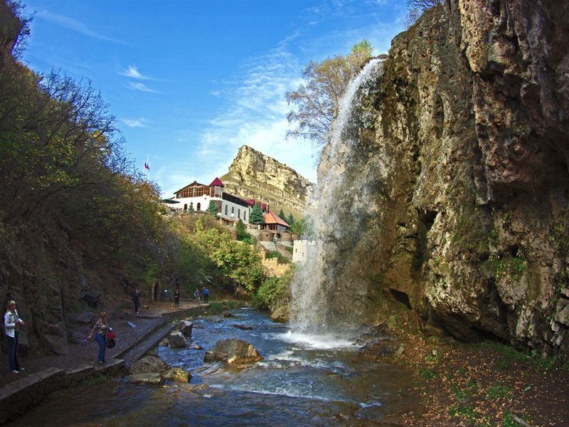 Главный Медовый водопад