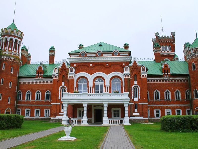 Замок Шереметевых