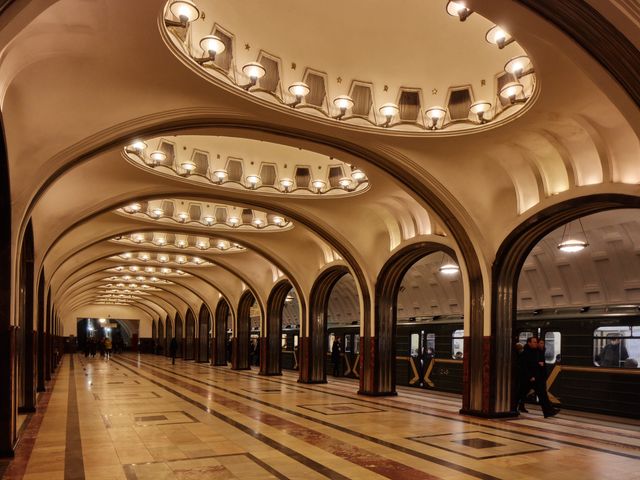 Московское метро – подземный «город контрастов» — фото 3