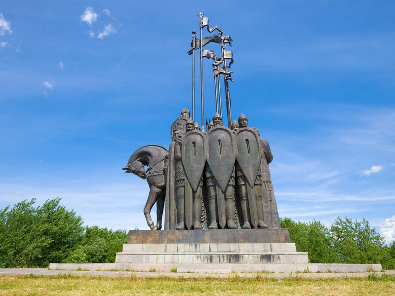 Монумент «Ледовое побоище»