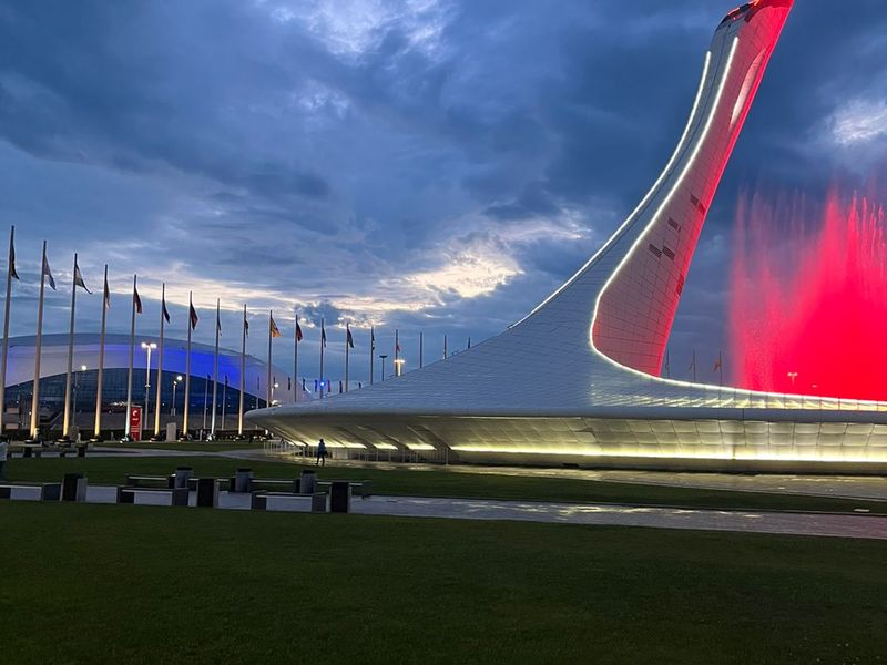 Водопады, Skypark и фонтаны Олимпийского парка - индивидуальная экскурсия в Сочи на машине гида длительностью 9 часов с количеством участников до 4 человек цена экскурсии 16000₽