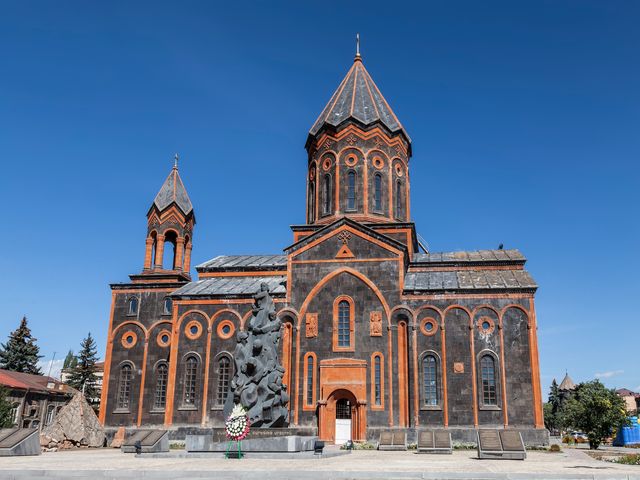 От центральной набережной до Черной крепости Гюмри — фото 3