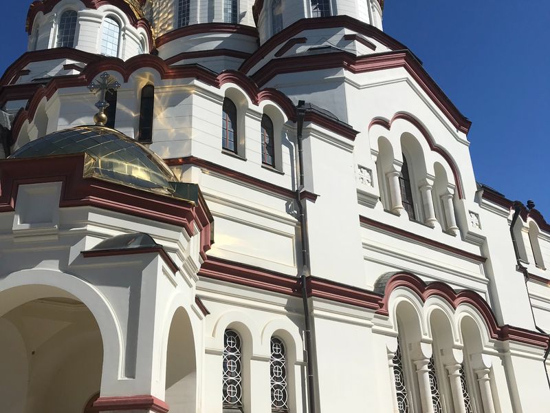 Индивидуальная экскурсия из Сочи: христианская Абхазия за 8 часов - индивидуальная экскурсия в Сочи на машине гида длительностью 8 часов с количеством участников до 6 человек цена экскурсии 20000₽