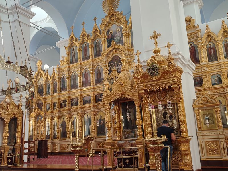Индивидуальный тур из Салоник на Афон в Греции - индивидуальная экскурсия в Салониках на машине гида длительностью более 12 часов с количеством участников до 12 человек цена экскурсии 900€
