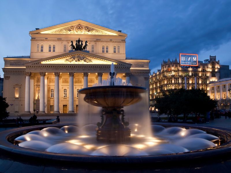 Обзорная экскурсия в Москве: усадьбы, театры и Кузнецкий мост - индивидуальная экскурсия в Москве пешком длительностью 2 часа с количеством участников до 5 человек цена экскурсии 8000₽