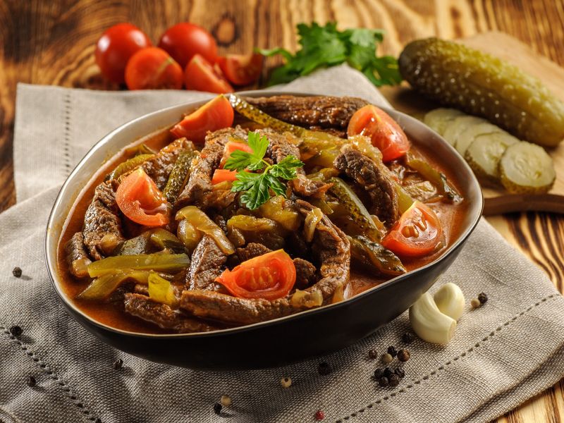 Индивидуальная гастрономическая экскурсия из Ялты «Вкусы Крыма» - индивидуальная экскурсия в Ялте на машине гида длительностью 8 часов с количеством участников до 8 человек со скидкой 20% цена экскурсии 20640₽
