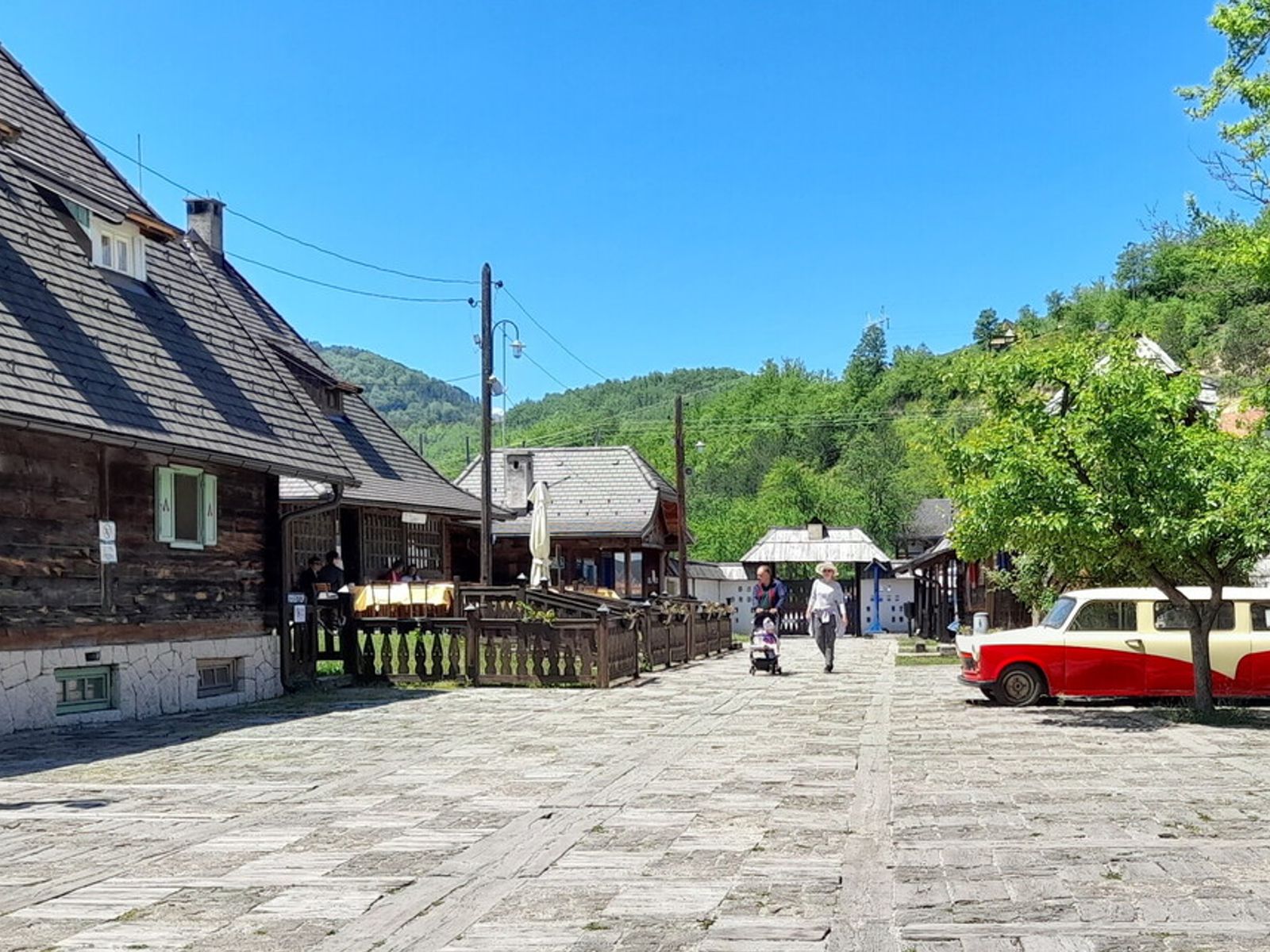 Дрвенград