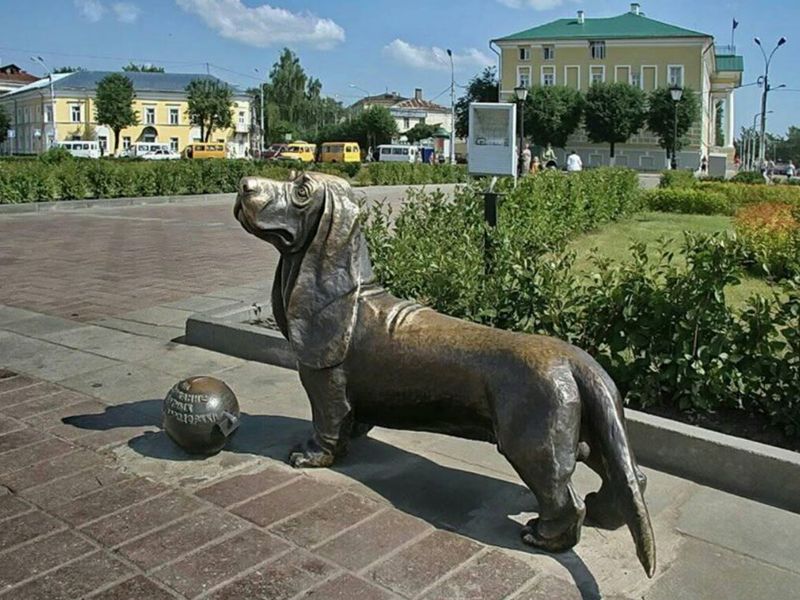 Пес Бобка, один из символов Костромы 