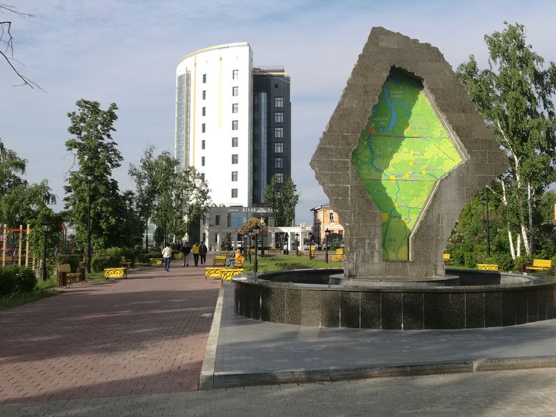 Площадь Борцов Революции (ранее - Александровская)