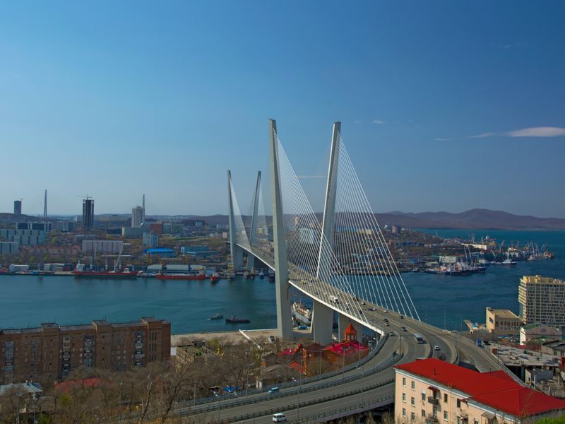 Обзорная экскурсия по Владивостоку - индивидуальная экскурсия во Владивостоке на машине гида длительностью 5 часов с количеством участников до 4 человек цена экскурсии 12000₽