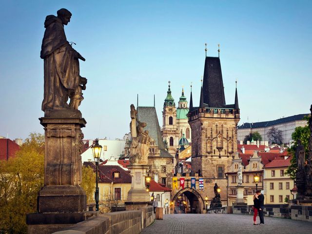 Обзорная экскурсия в группе по Праге с речной прогулкой — фото 3