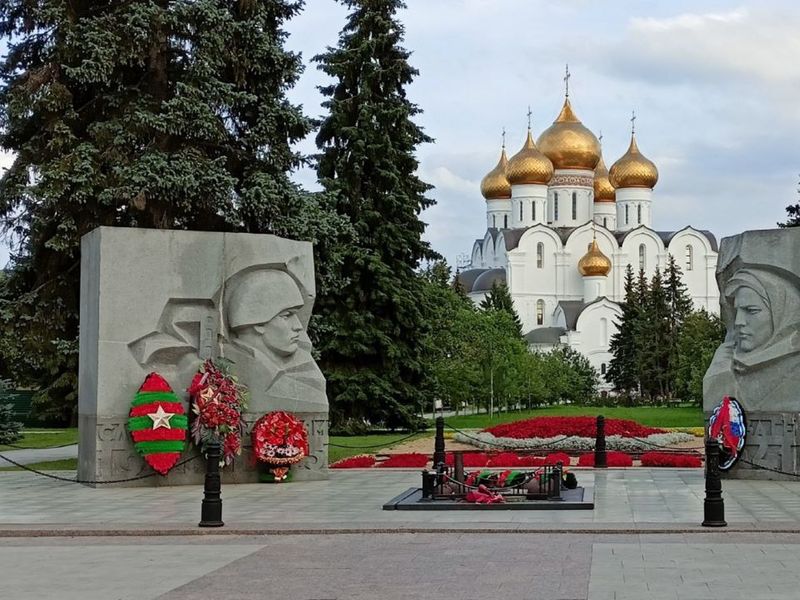 Влюбляю в Ярославль! - индивидуальная экскурсия в Ярославле на машине гида длительностью 2.5 часа с количеством участников до 4 человек цена экскурсии 11000₽