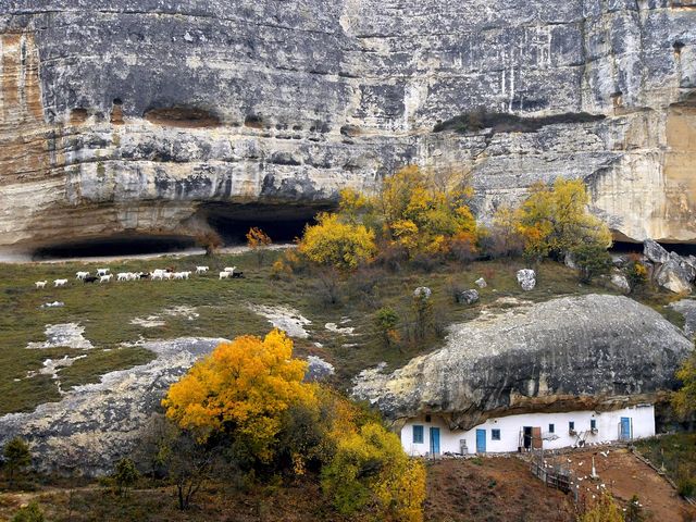Групповая экскурсия в Бахчисарай и Чуфут-Кале на 1 день — фото 3